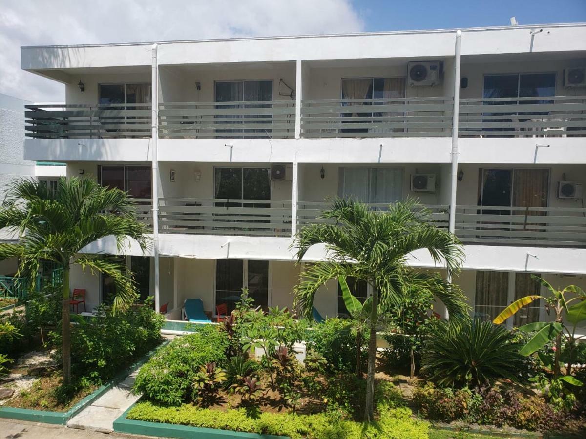 Negril Beach Club Condos Exterior photo